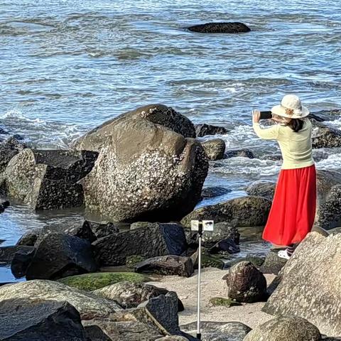 海 滩 晨 曦，——P50pro全屏拍海景