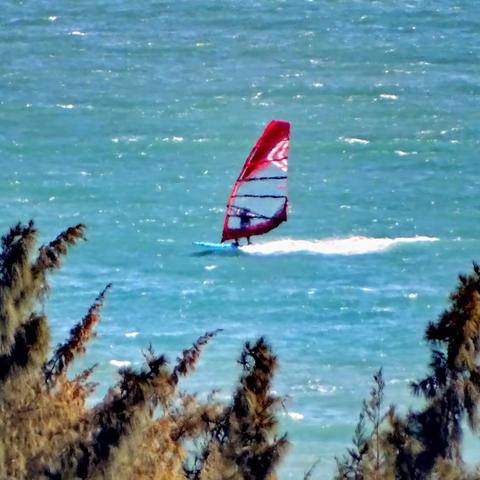 角头湾突现帆板冲浪——南栖随录（十）