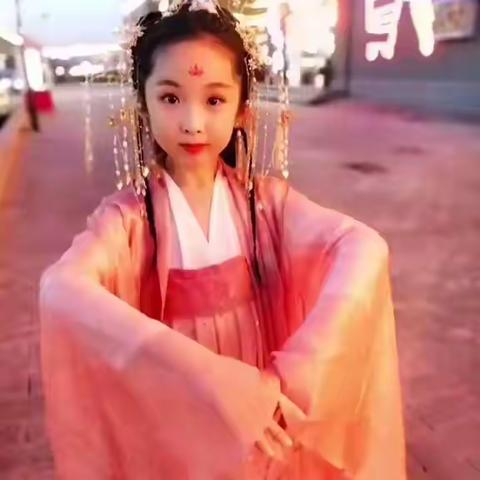 孩子到了学舞年龄，就让她去跳舞！