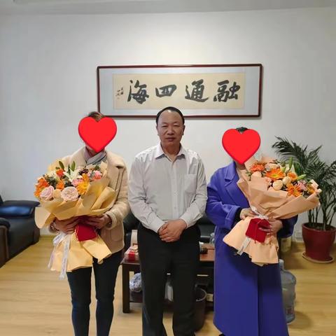 【农行莱芜分行市中支行】女神节祝你我赏花听风，四季优雅。