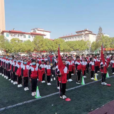 “ 喜迎二十大 争做新时代好队员”——天门市实验小学主题队日暨新队员入队仪式