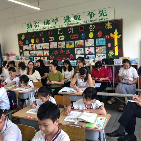 凝“新”聚力，未来可期——记海枫小数学组新教师展示课