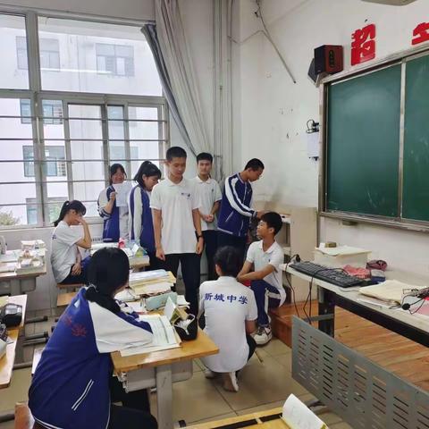 【新城中学英语组】给学生一方舞台，学生就能闪光。