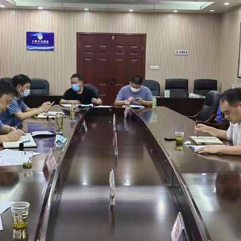 当郧城按下暂停键，他一直辗转在N点一线…