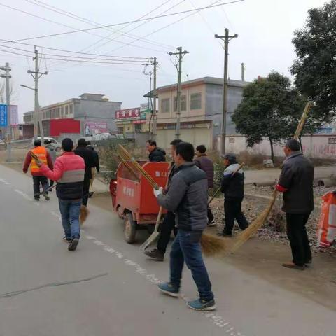 认认真真大清扫 干干净净迎新年——董周乡人居环境整治进行中