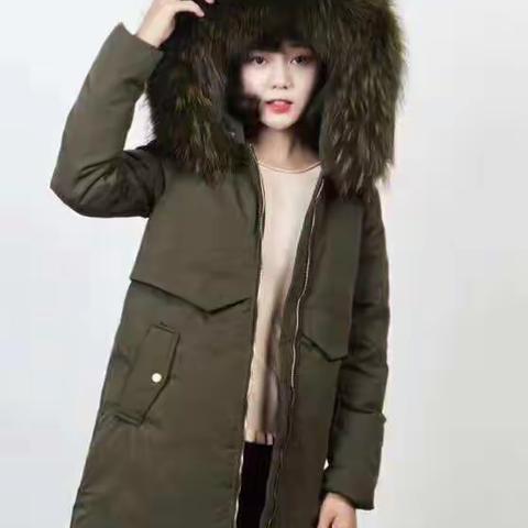 品牌羽绒服，挑款出货SMLXL