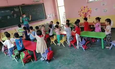 对你们的爱点点滴滴——南龙化小学幼儿园