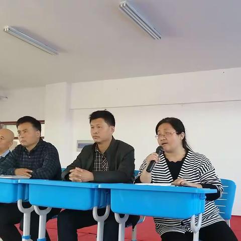 志存高远，力学笃行一一堽城镇中心小学五年级第一次月考表彰会