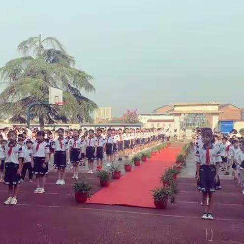 湖下中心小学开学典礼暨庆祝教师节活动