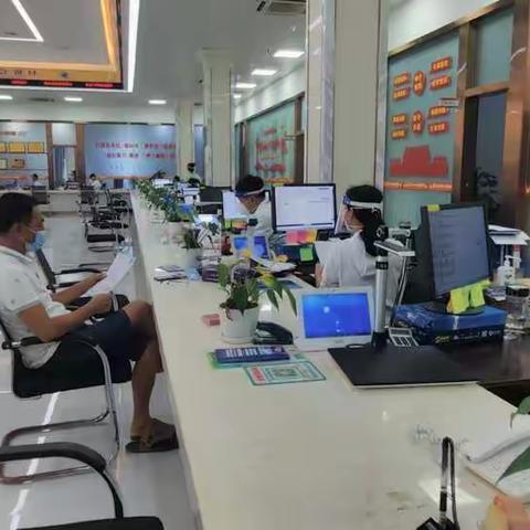 假期不打烊，服务无止境 把疫情耽误的时间加速抢回来