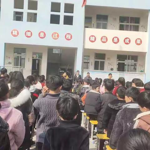 刘圪垱小学开学典礼暨表彰大会