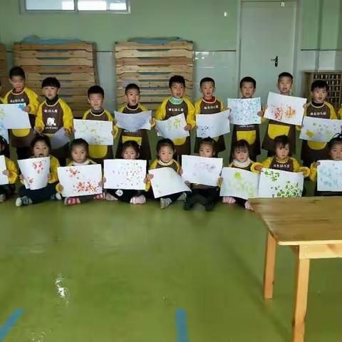 童心童趣――【小五班】我与泡泡的游戏