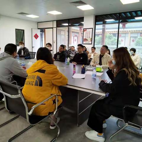 上海街道万象社区开展私人房产税征收宣传会议