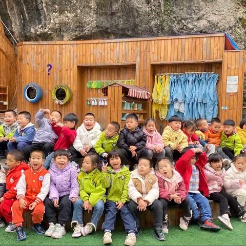 天柱县思诺琪幼儿园大一班11月份精彩回顾