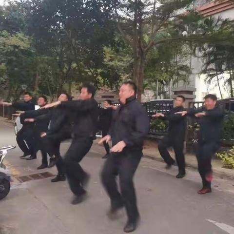 金贸派出所组织开展队列体能训练