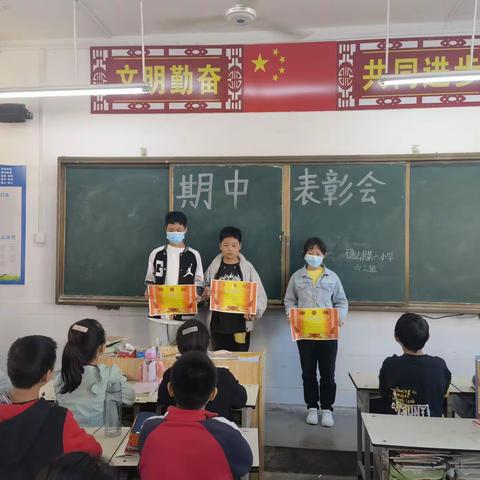 百尺竿头更近一步