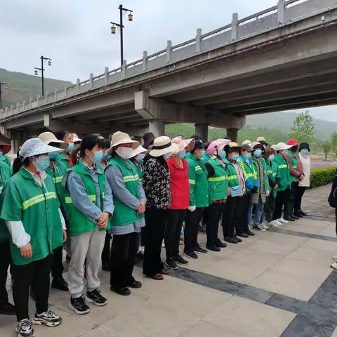 金沙田蓝田县四叶花环境服务有限公司绿化科4月13日至14日工作简报