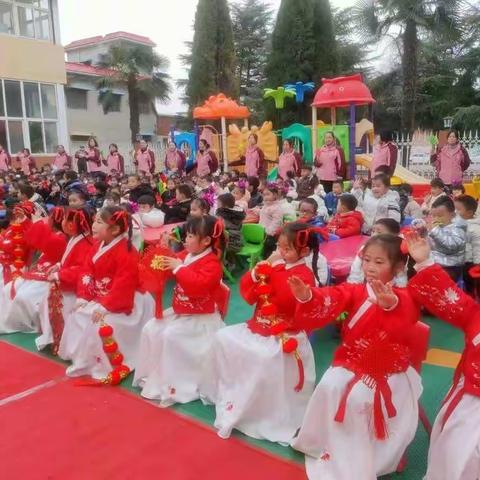 巩义市回郭镇大风车幼儿园“逛庙会    嘉年华”元旦庆典活动圆满成功✨