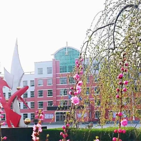 一堂战“疫”课，情动你我他（实验小学六年组战“疫”专题教育课活动掠影）