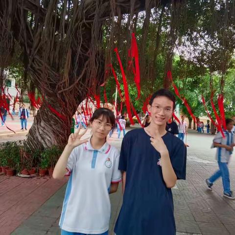 祝2023届高三学子金榜题名