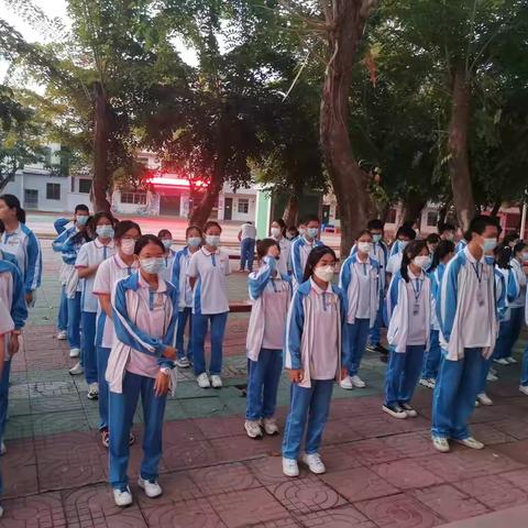 2022年11月27日  全校统一家长会