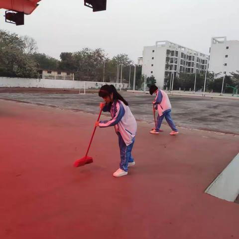 东方市铁路中学2023年春季德育标兵颁奖典礼