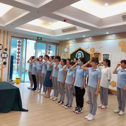 做纯洁教育，育阳光之子  ———华师附属丽岛漫城幼儿园