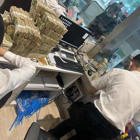 【遂宁银行】金海国际营业部为客户排忧解难，提供优质现金服务