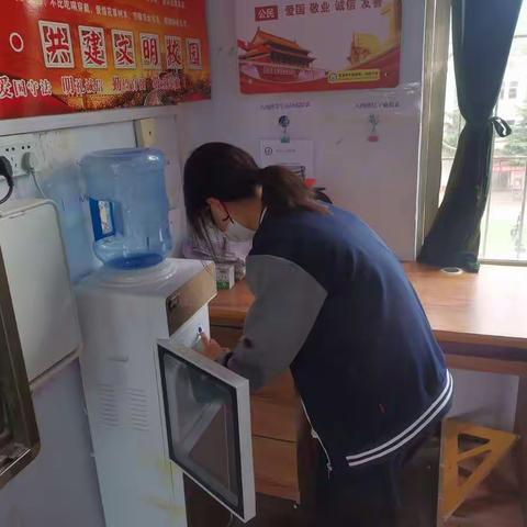 全面消杀·为爱护航——朱阳一中班级防疫常规