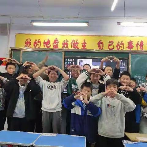疫情无情，校园有爱——朱阳一中留校学生的关爱行动