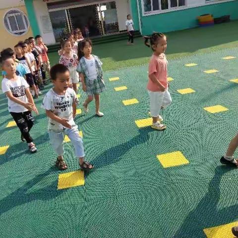 “走进小学，体验成长”科学做好入学准备