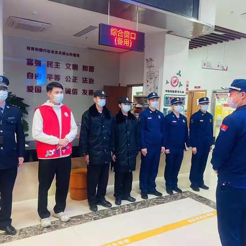 夜查除隐患，春节我在岗，松岗消防救援站开展夜查行动