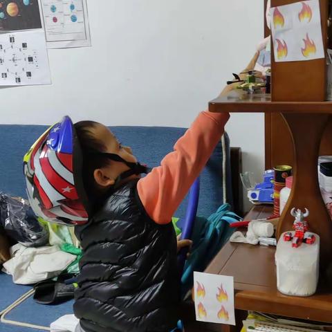 万思乐学V-learn小西妈双语工程1910期116号Thomas打卡Day14（副本）弟弟学习打卡