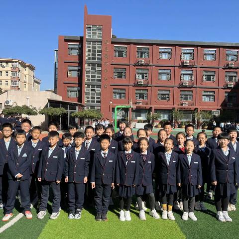 十月——朝气蓬勃的少年