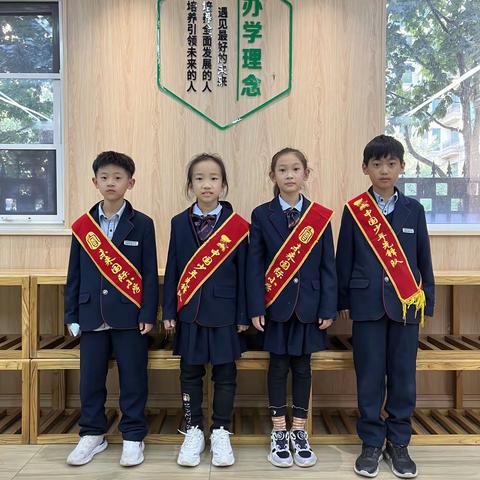 丰富多彩的学校生活
