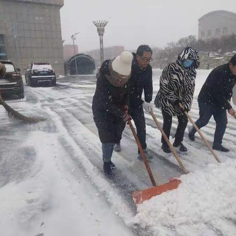 科左后旗信访局以雪为令  雪落即清