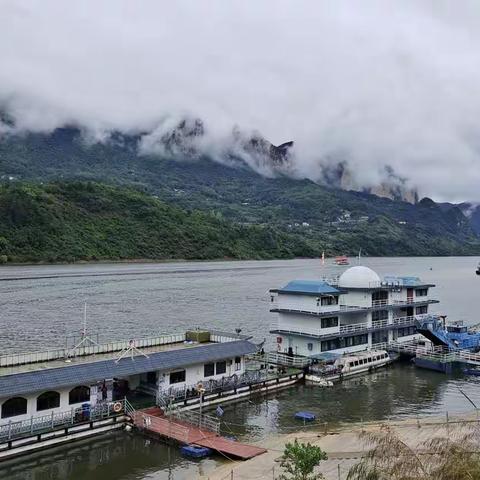 湖北恩施建始清江画谷