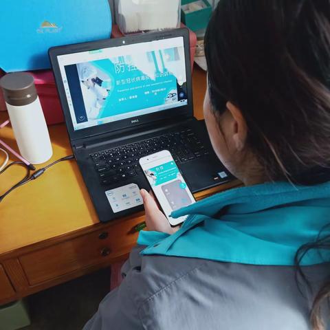 保康县中职学校 “主播” 来了