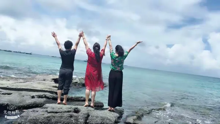 闺蜜之完美旅行～～～三人行