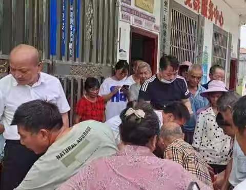 【梅港乡早里源村文明实践站】中秋慰问送真情，浓浓关怀暖人心-乡村振兴