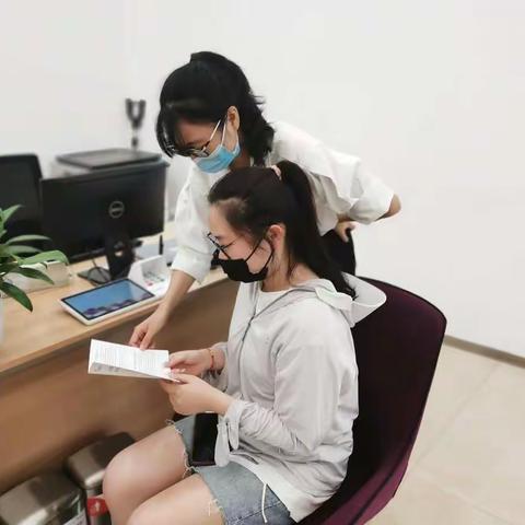 泰隆银行鹿城支行开展“手机号支付”宣传活动