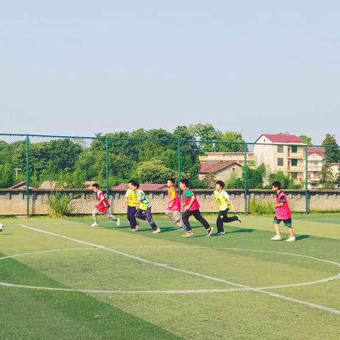 绿茵逐梦 燃动童年——记五年级足球联赛热血时刻