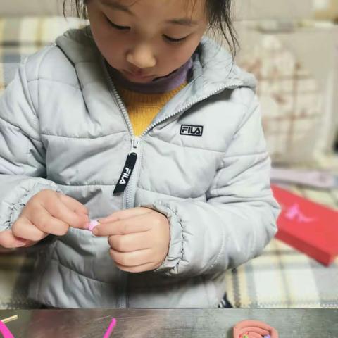 捏黏土——许妙菱