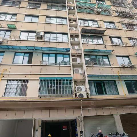 保护高层建筑消防安全，我们在路上