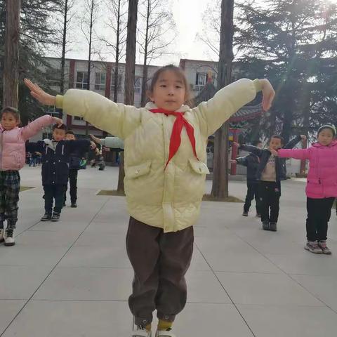 【教育均衡·优质发展】“武”动童年，“术”立梦想——高新区第四十五小学武术操社团