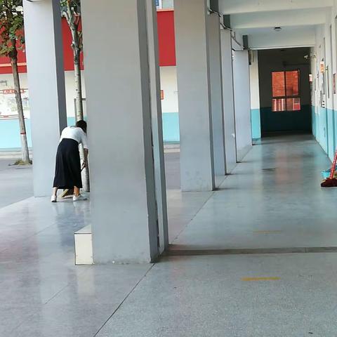 共建美丽校园 共享美好环境