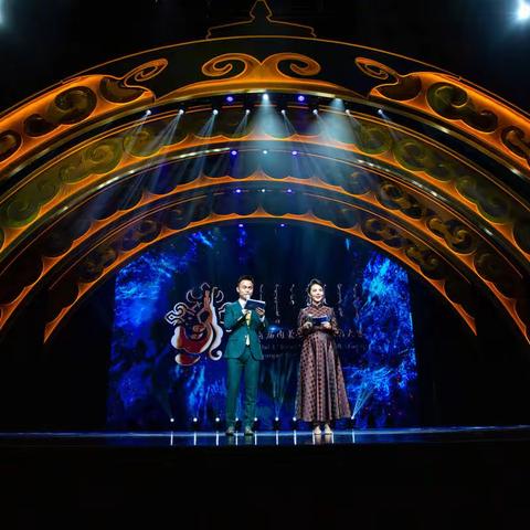 乌海市文工团舞蹈《布里亚特情韵》参加《首届内蒙古舞蹈大赛》