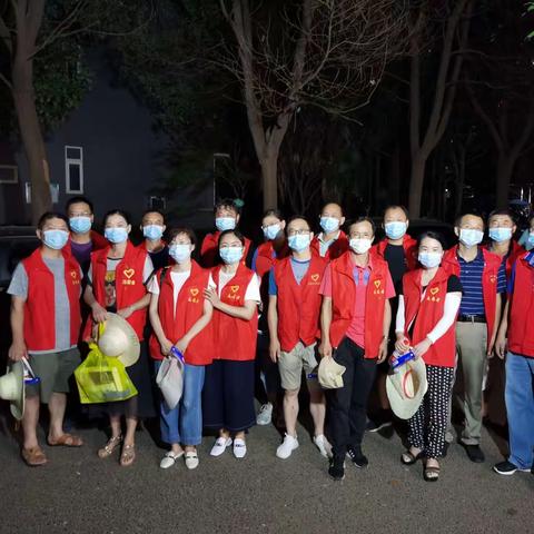 “战 疫”有我------五中党员志愿者下沉社区系列报道