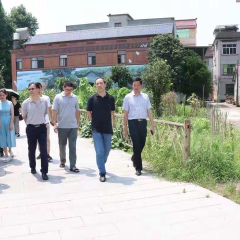 省委政研室来履坦镇调研基层治理工作