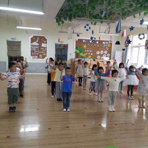 大地幼儿园中一班疫去春来Happy   Tuesday